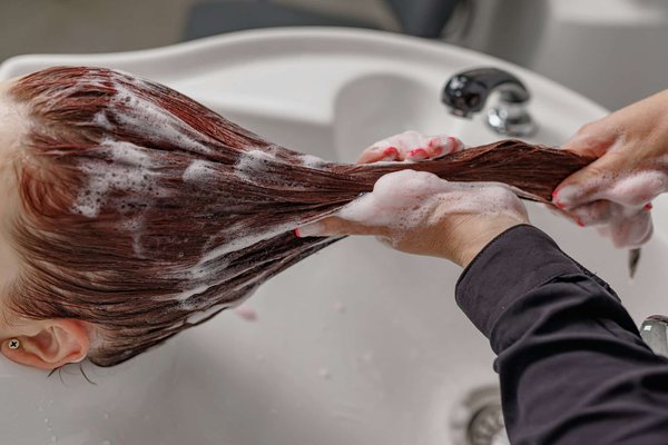 Quels sont les shampoings bio pour les cheveux gras ?
