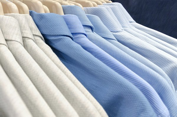 Chemise homme : les incontournables pour un style réussi