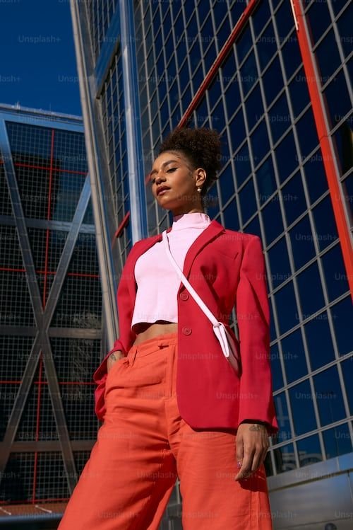 Mode Blazer Automne-Hiver 2022-2023 : Sublimez votre silhouette avec un chic intemporel